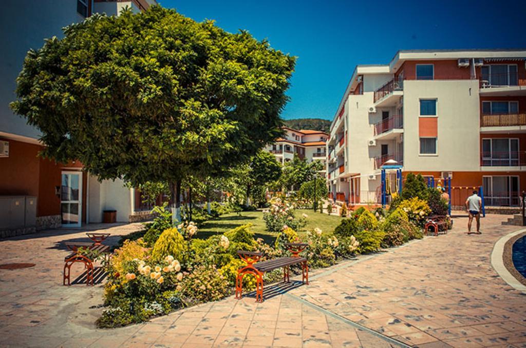Privilege Fort Beach - Menada Apartments Elenite Exterior photo